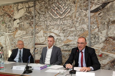 Da destra: Ugo Girardi, Segretario Generale Unioncamere ER - Luca Valli, Direttore CISE - Francesco Paolo Ausiello, Direttore Aster 