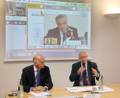 Da sinistra: Guido La Tella, Ugo Girardi e sullo sfondo Giuseppe Mistretta, Ambasciatore d'Italia presso la Rep. Angola 